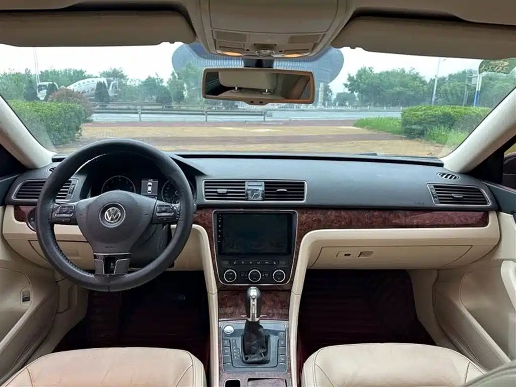 Volkswagen Passat 2013 1.8TSI DSG Government Procurement Edition фото 9
