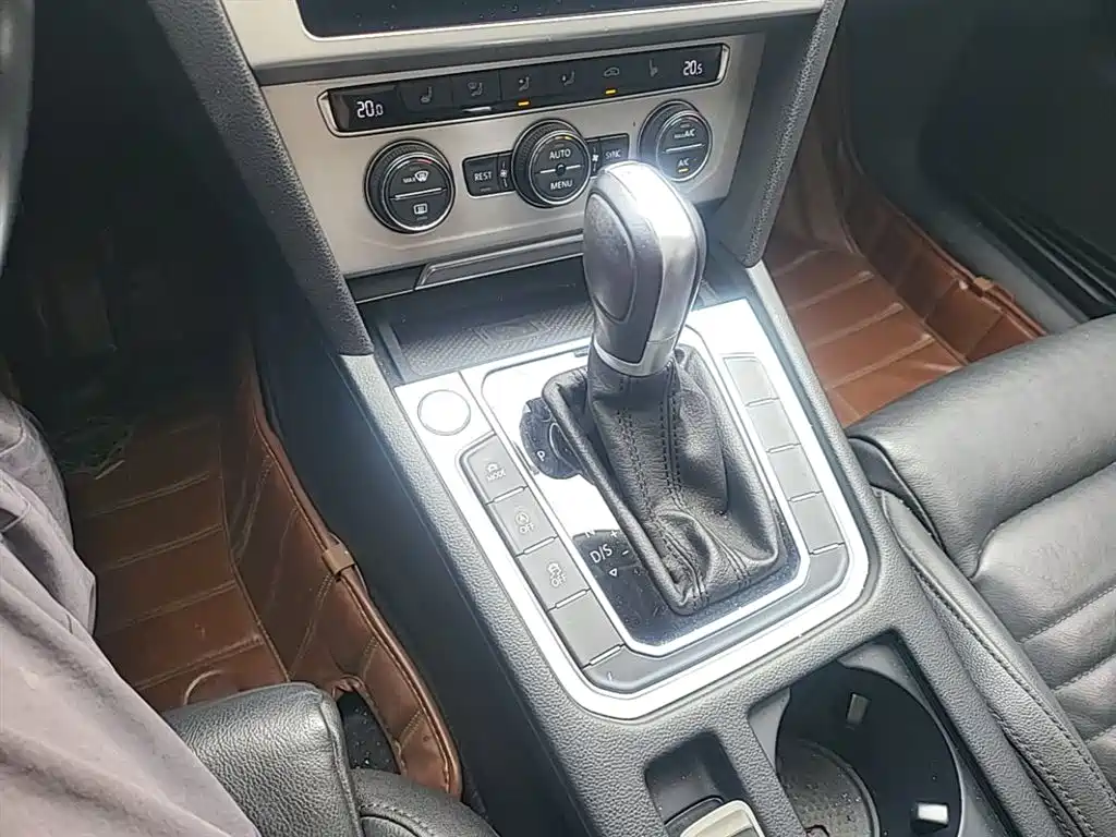 Volkswagen Weilan 2018 380TSI 2WD Comfort Edition фото 14