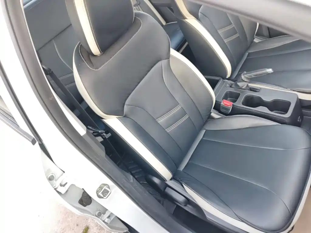 Фото 25 - Geely Geometry E Firefly