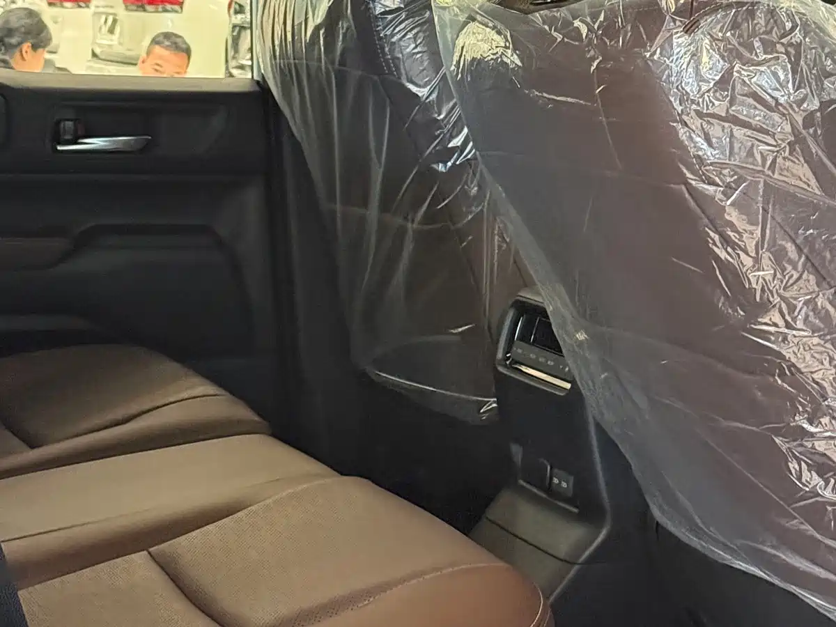 Toyota Prado фото 7