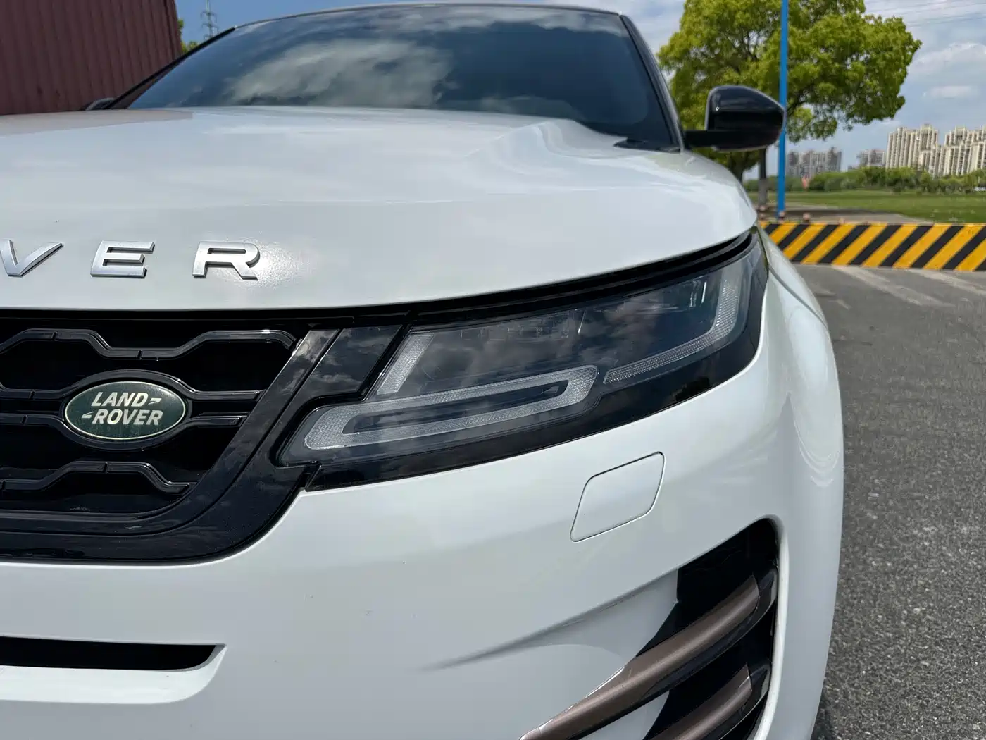 Land Rover Range Rover Evoque 2020 Model 249PS R-DYNAMIC S Gloss Black Sport Edition фото 9