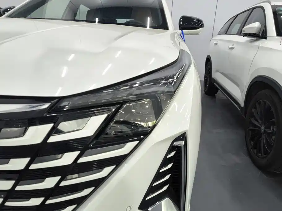 Changan UNI-Z 2024 2025 1.5T Premium