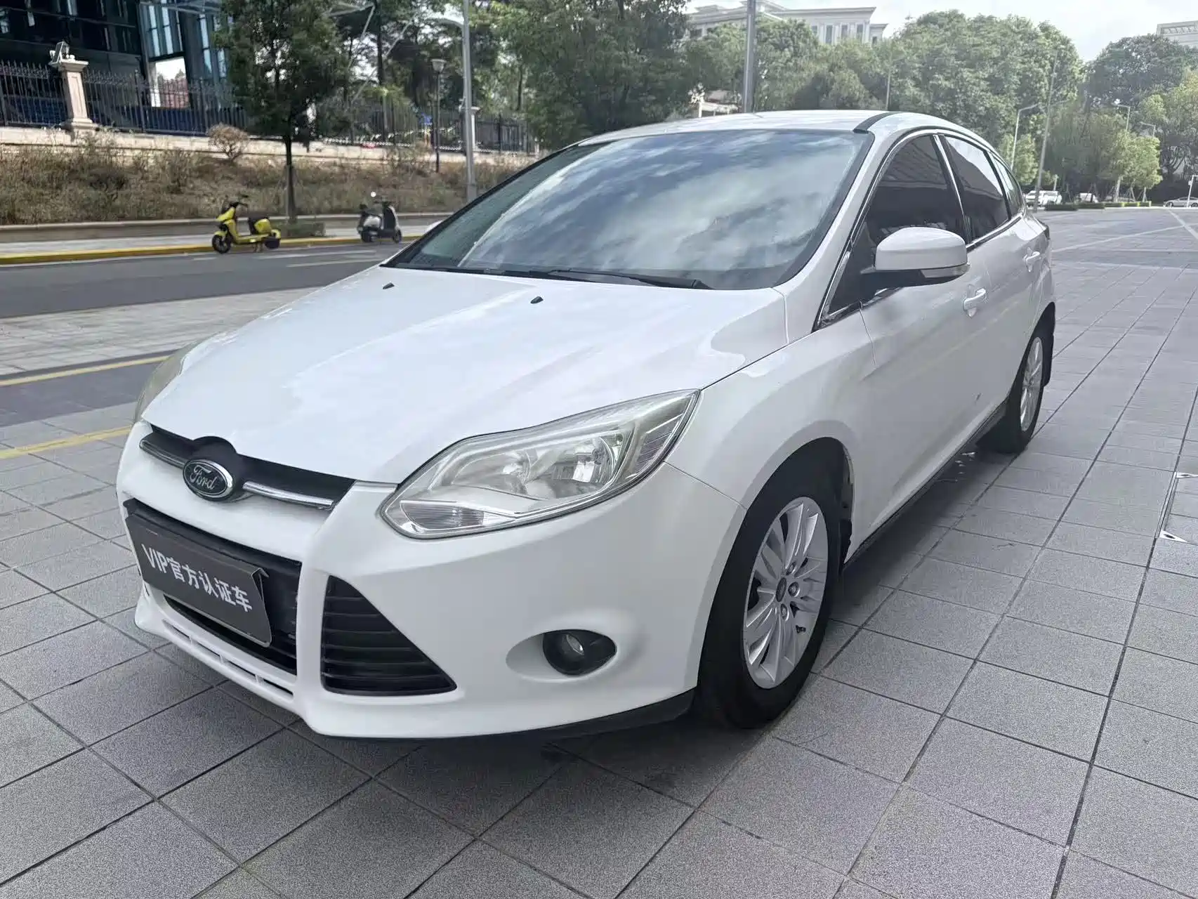 Photo 3 - Ford Focus
