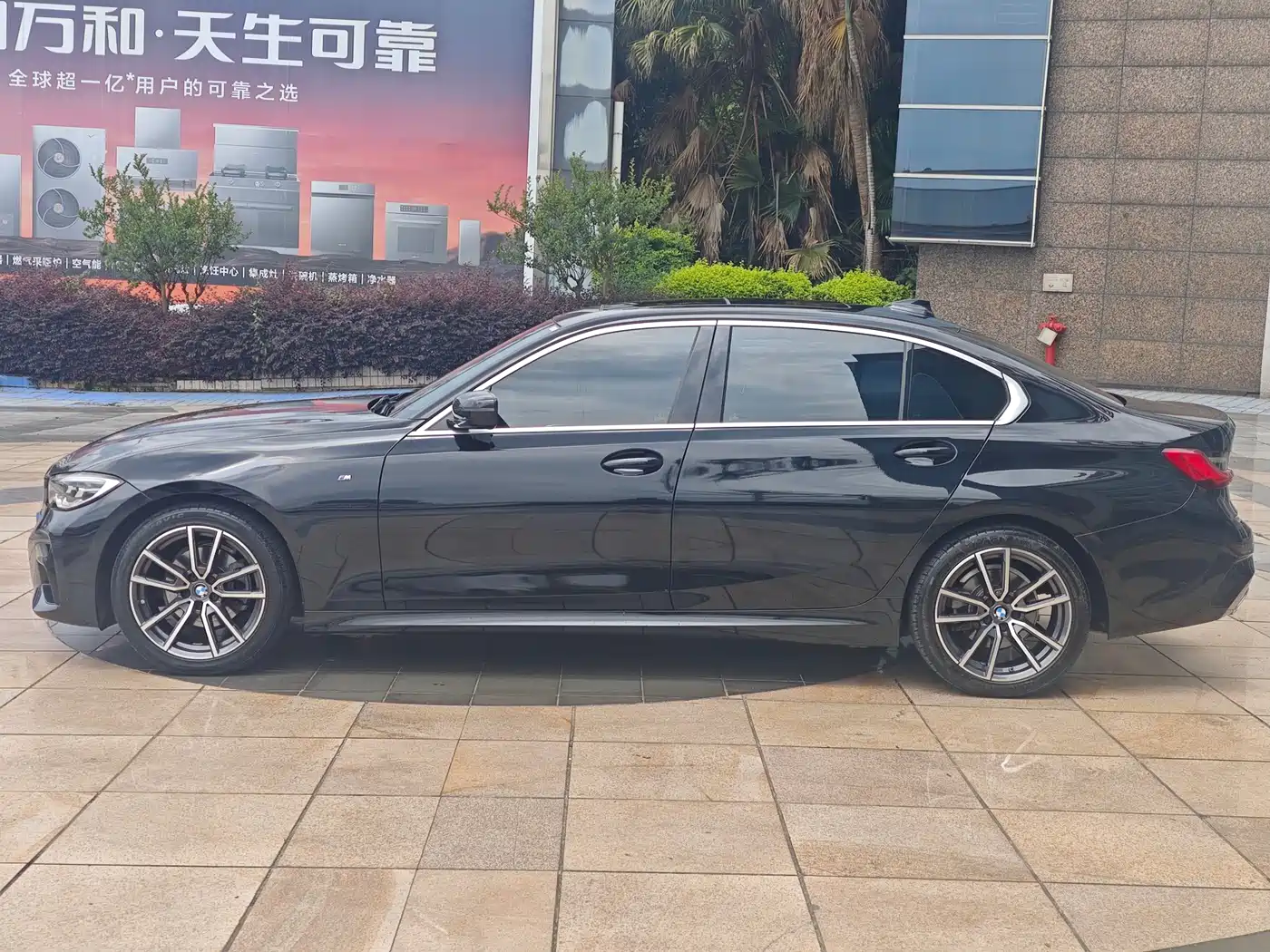 BMW 3 Series 2020 325Li M Sport Package фото 16