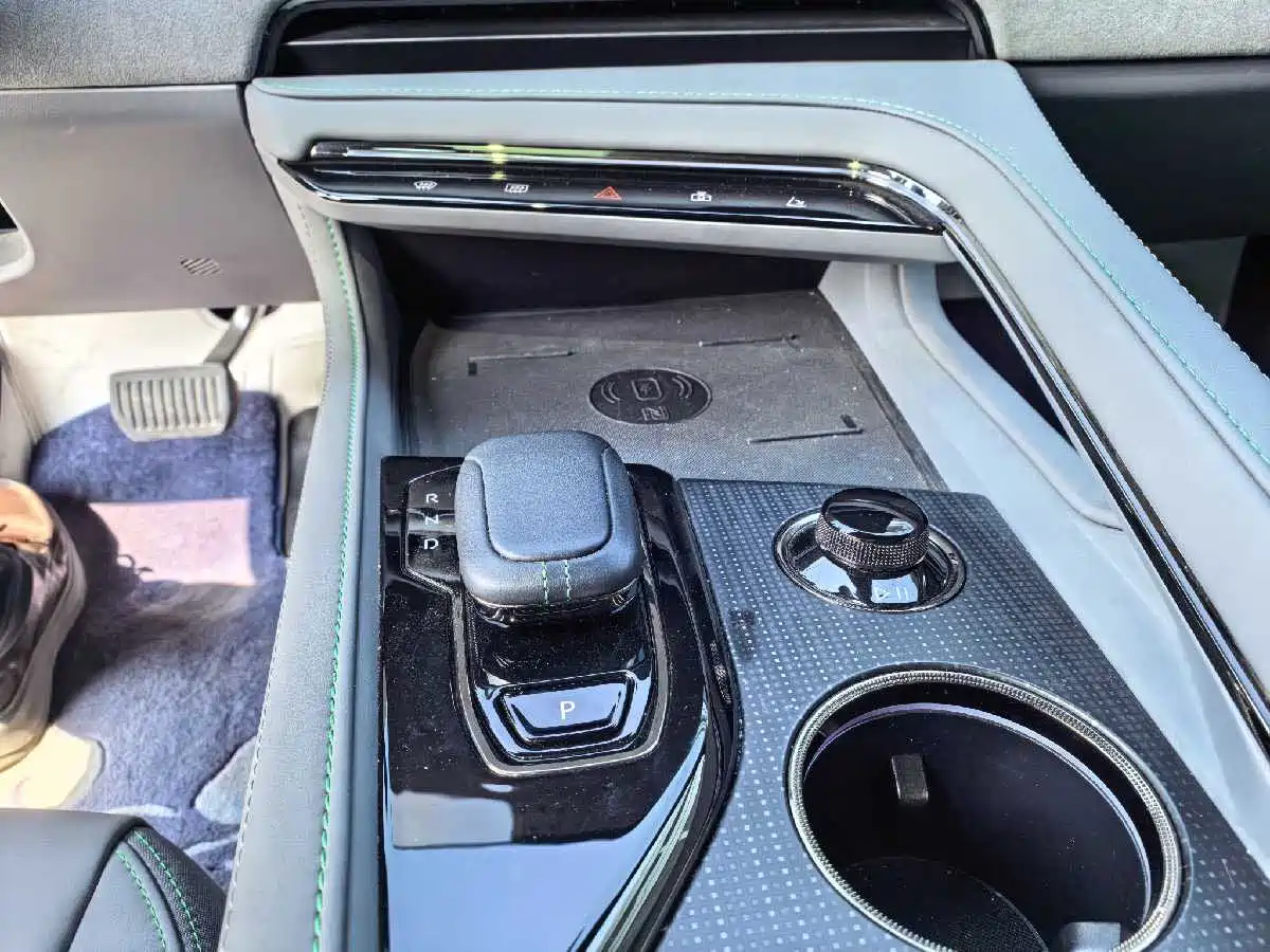 ZEEKR EXTREME KRYPTON 001