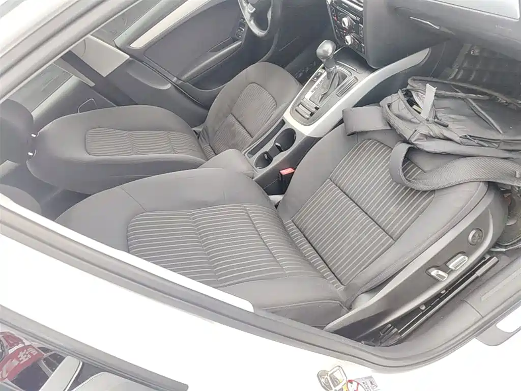 Audi A4L 2016 30 TFSI Collector's Edition Automatic Comfort фото 25