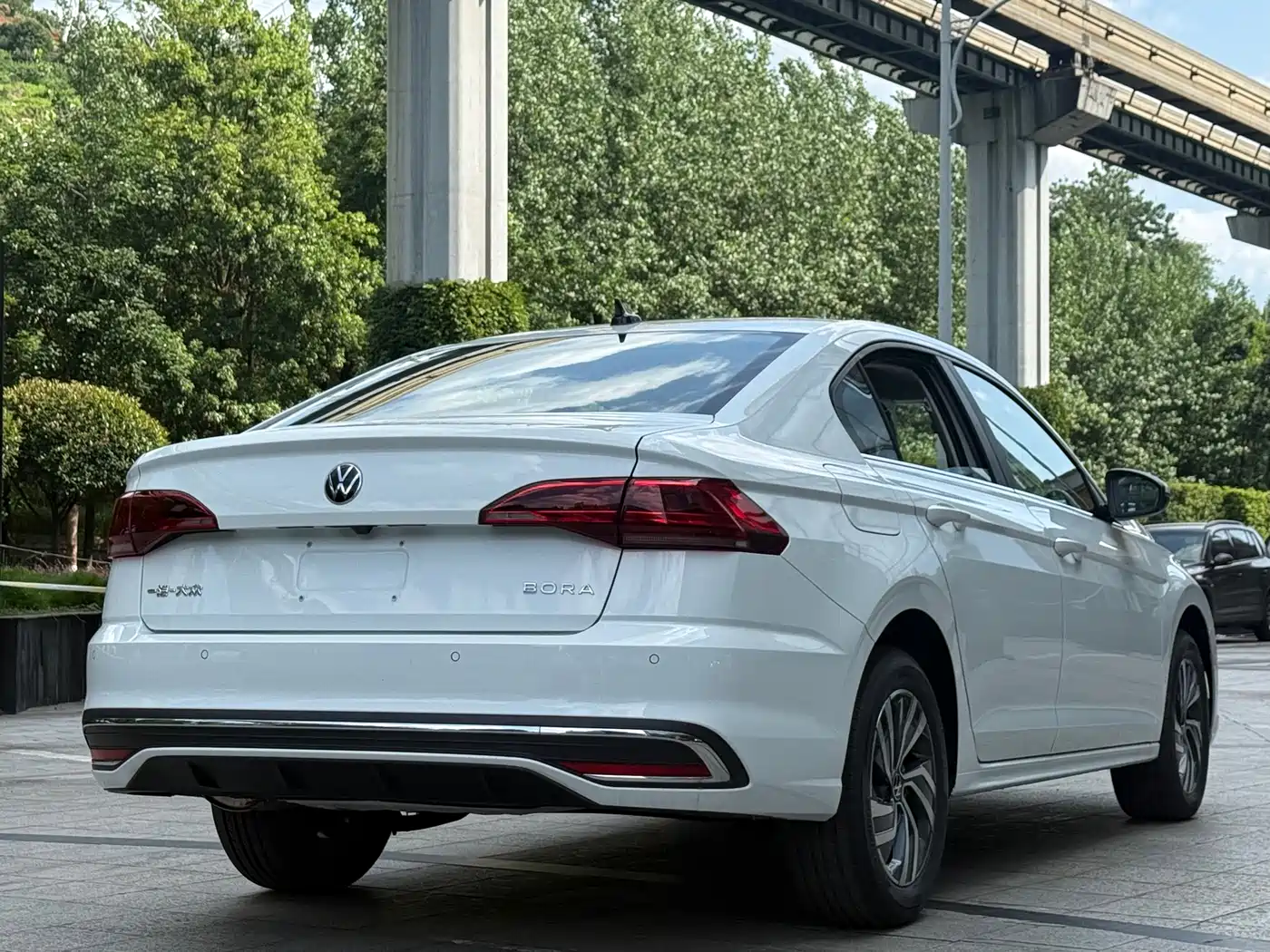 Volkswagen Bora 2025 200TSI DSG Joy Ride Navigation Edition фото 5