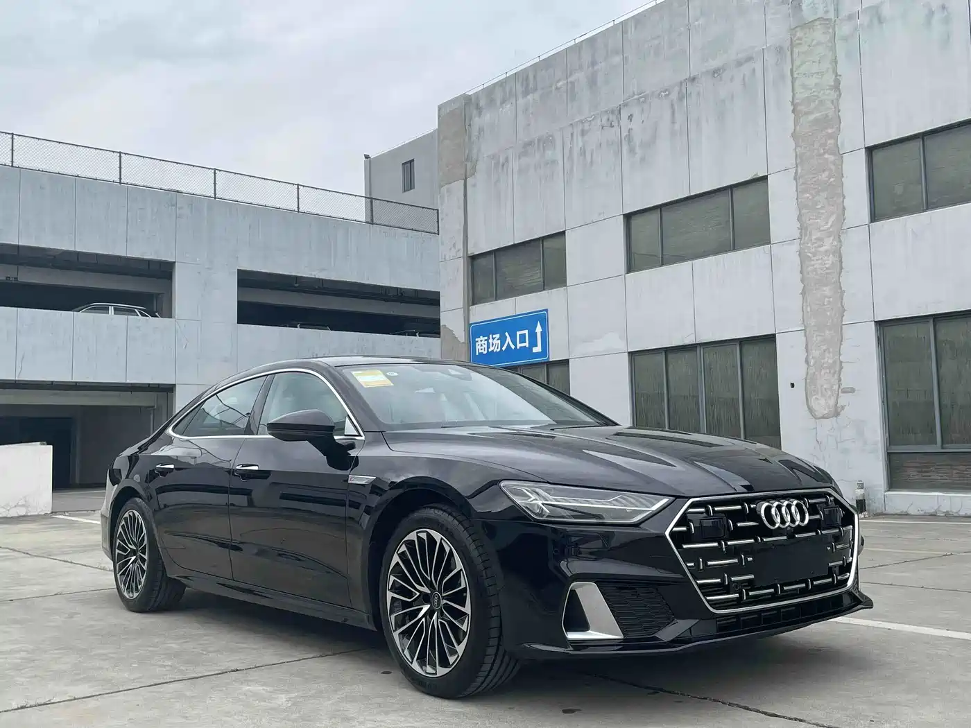 Audi A7L 2026 2025 Model Year 45 TFSI Luxury