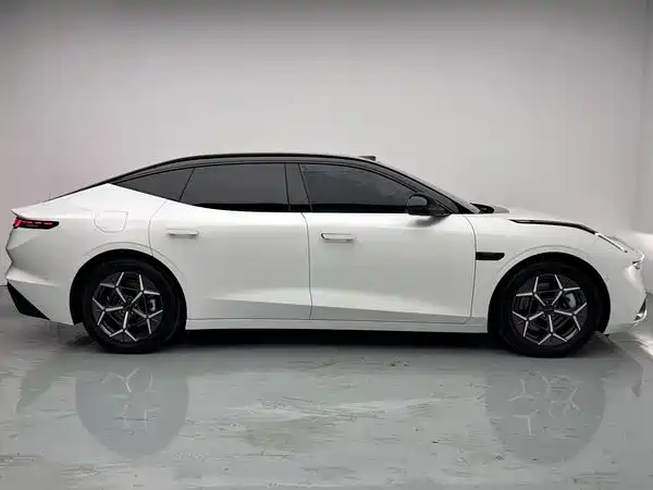 2026 Lynk & Co 10 EM-P