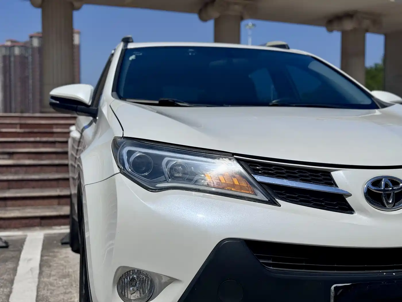 Toyota RAV4 Rongfang 2015 2.0L CVT 2WD Trend Edition фото 4