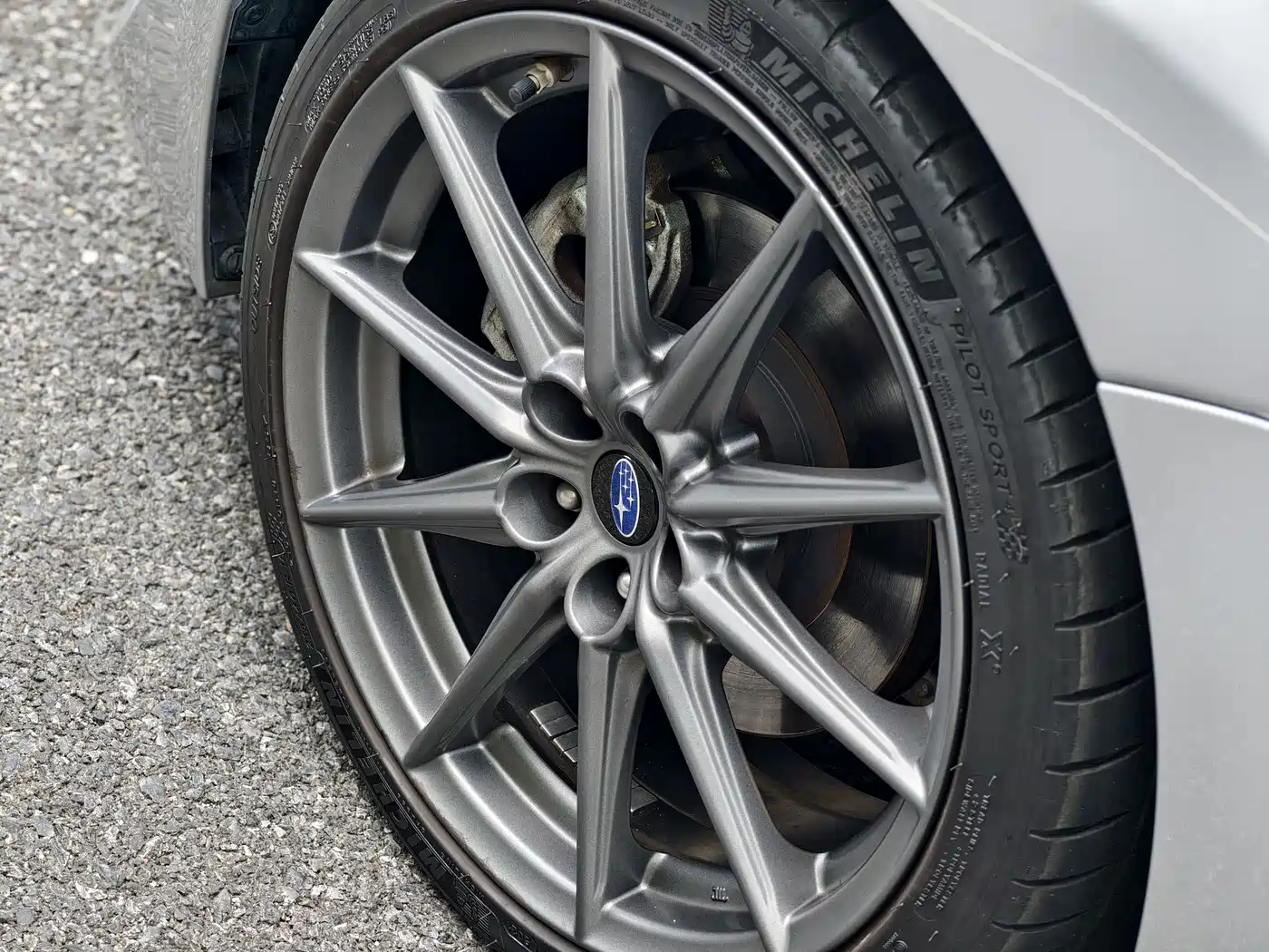 Subaru BRZ 2022 2.4L Manual фото 8