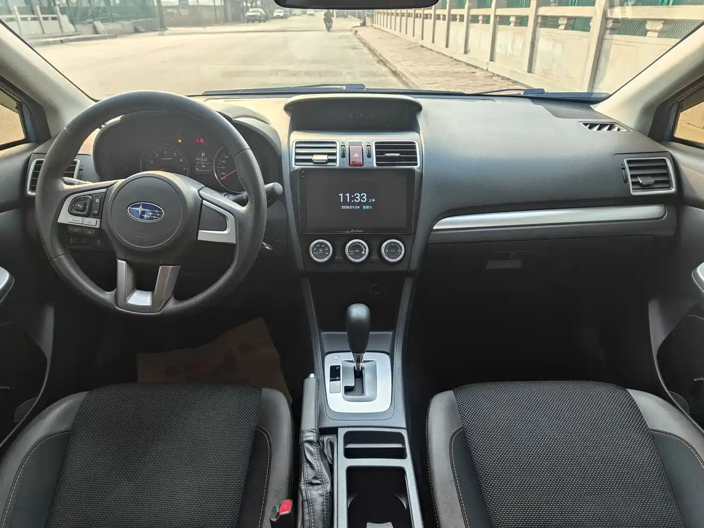 Subaru XV 2016 Model 2.0i Progressive Edition фото 12