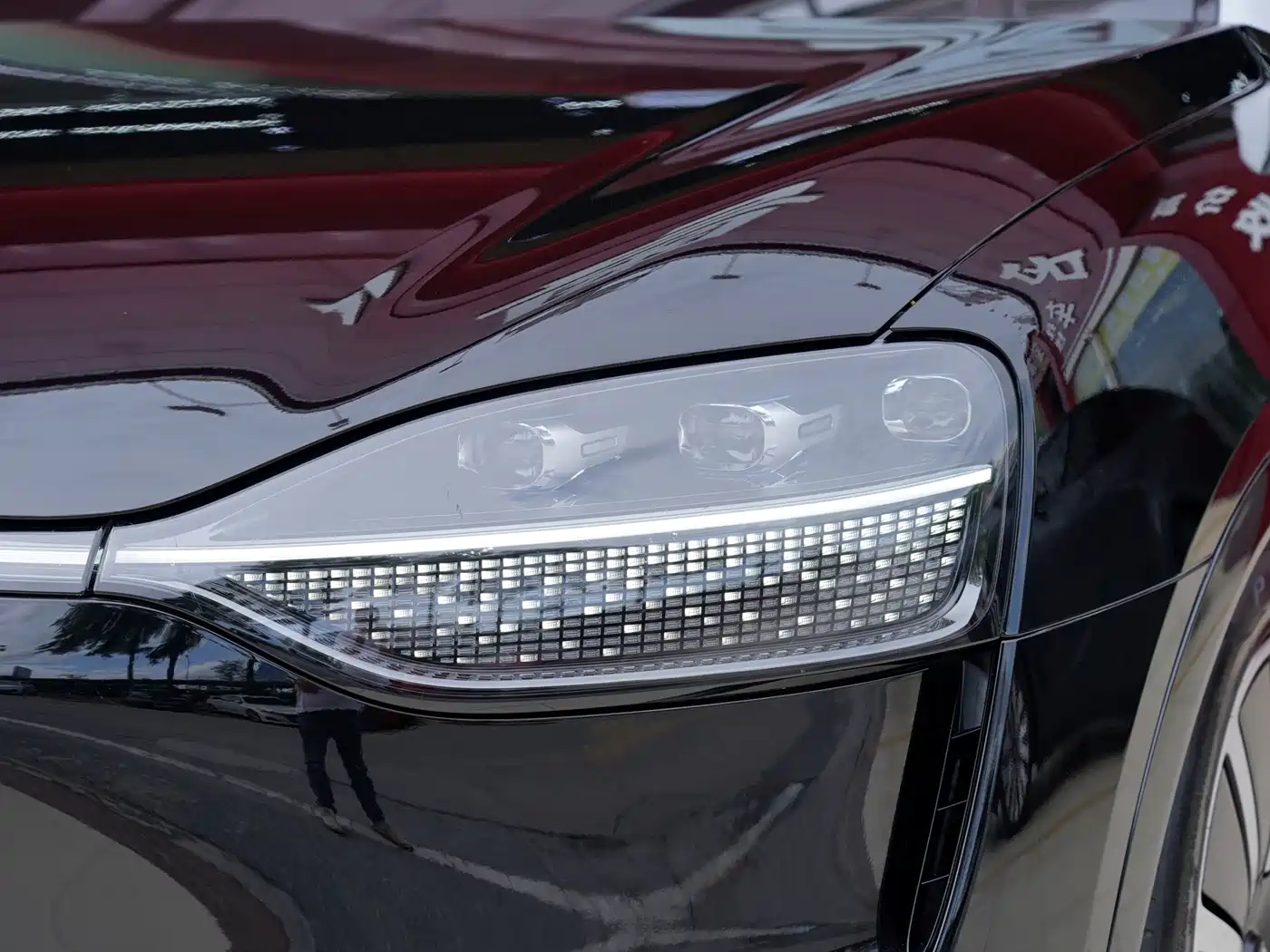 AITO Wenjie AITO M9 2024 Range Extender Max Edition 42kWh 6-seater фото 3
