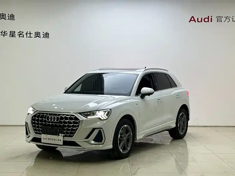 Audi Q3 2024 35 TFSI Progressive Sport