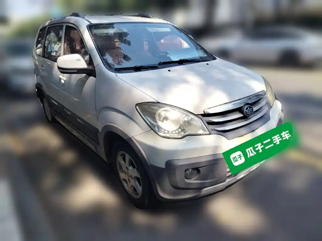 FAW Senya S80 2014 2014 1.5L Manual 7-seater Sport Urban B Edition
