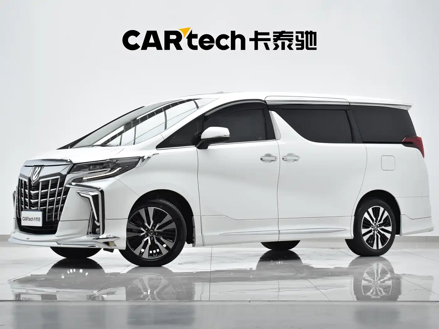 Toyota Alphard 2018 3.5L Premium фото 2