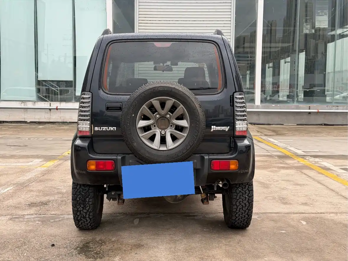 Фото 7 - Suzuki Jimny (Import)