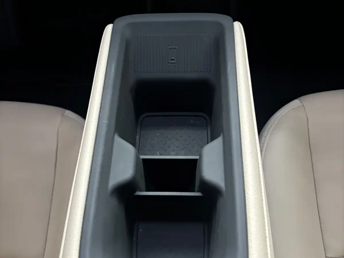 BAOJUN YUE ALSO PLUS