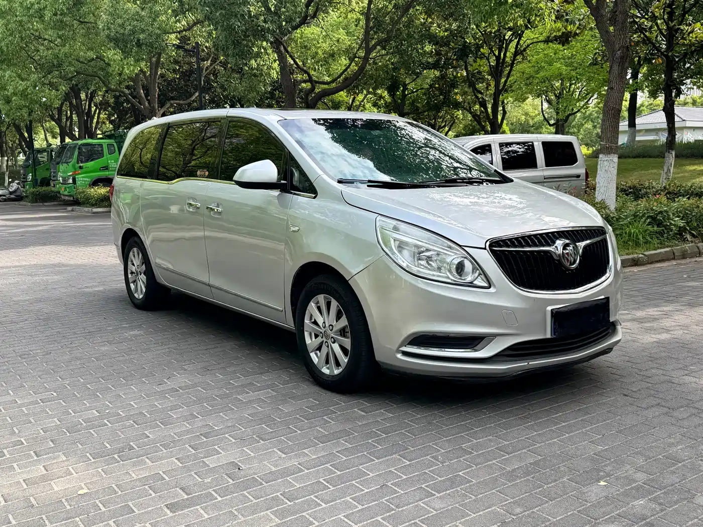 Buick GL8 2017 25S Luxury China V