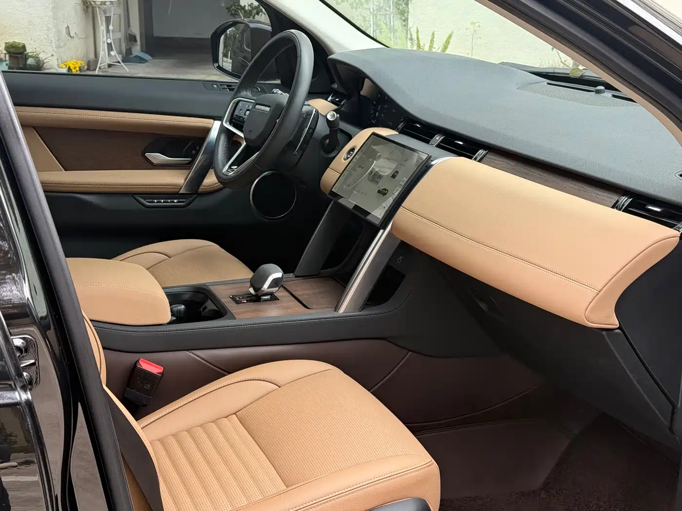 Land Rover Discovery Sport 2024 Luxury Custom Edition фото 11