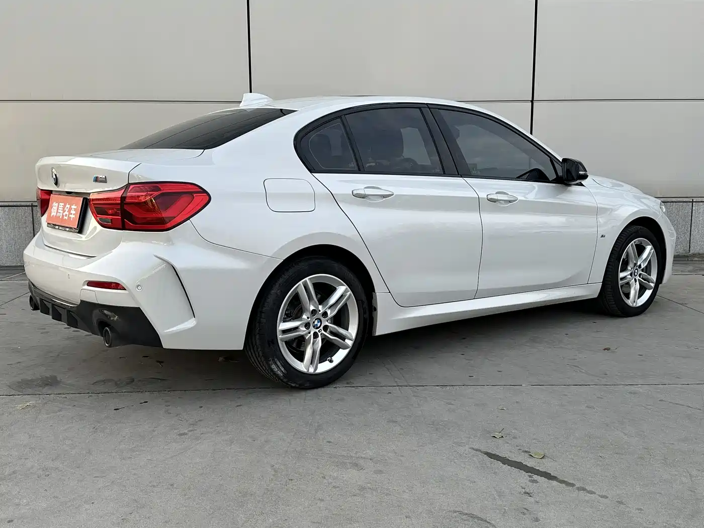 BMW 1 Series 2021 Facelift 120i M Sport Shadow Edition фото 6