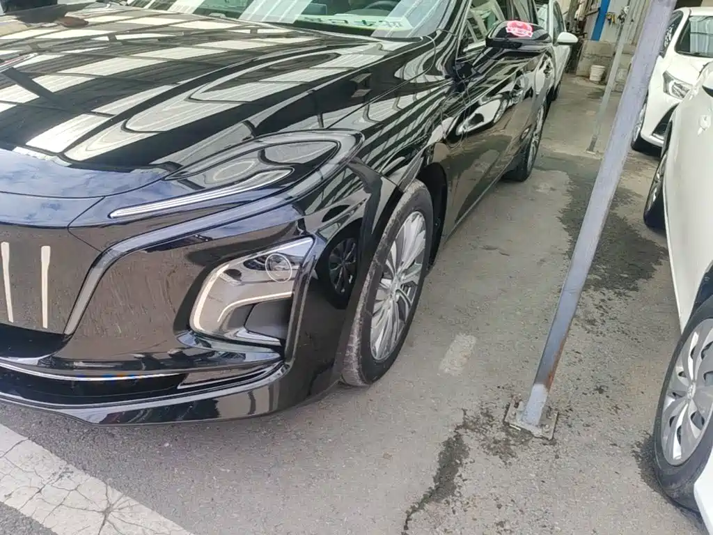 Hongqi E-QM5 2025 2024 Model 610km PLUS