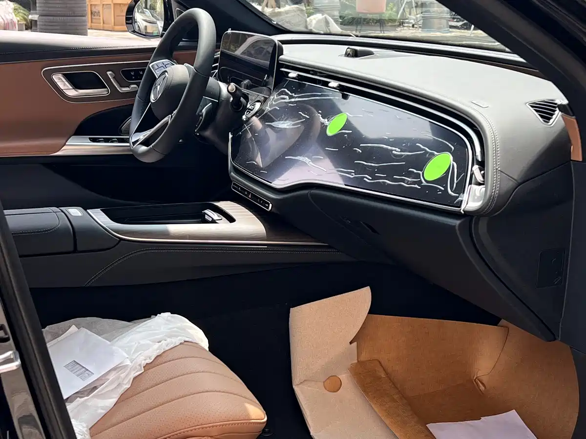 MERCEDES-BENZ E-CLASS