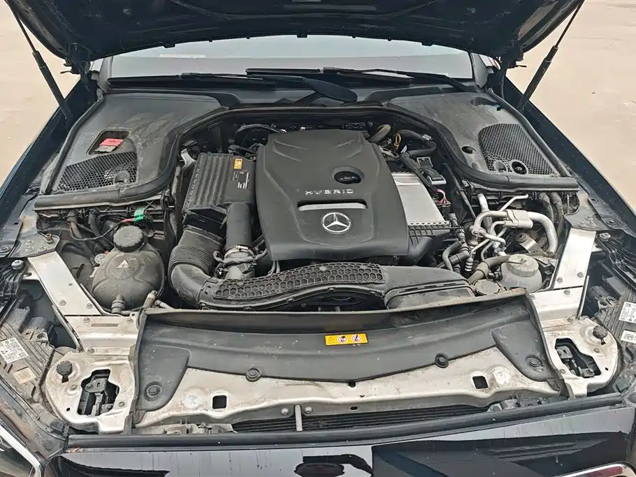Mercedes-Benz E-Class New Energy 2023 E 350 e L Plug-in Hybrid Sedan фото 10