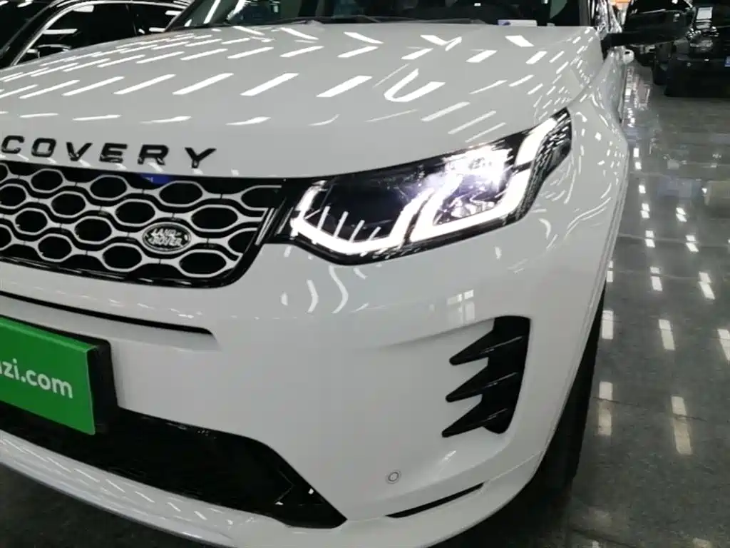 Land Rover Discovery Sport 2024 Performance Technology Edition фото 18