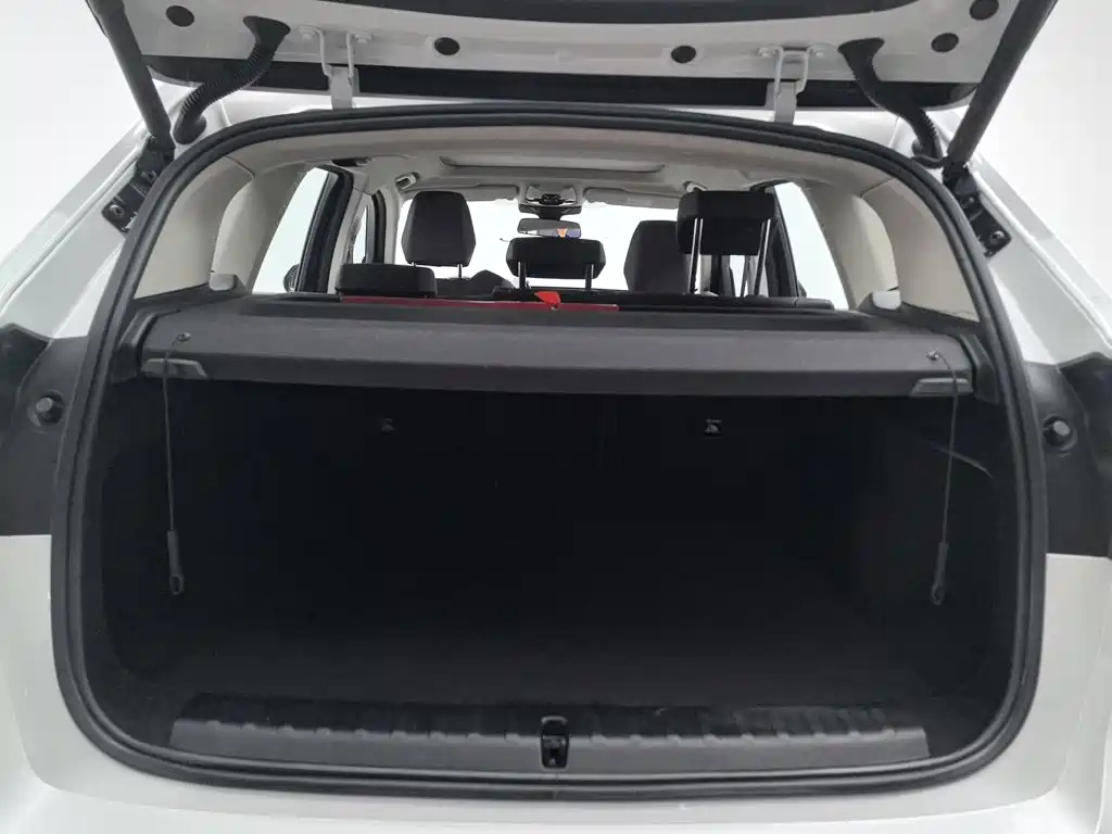Photo 16 - BMW iX1