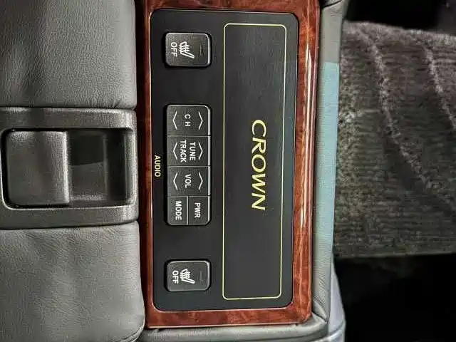 Toyota Crown 2012 2.5L Royal Leather Edition фото 16