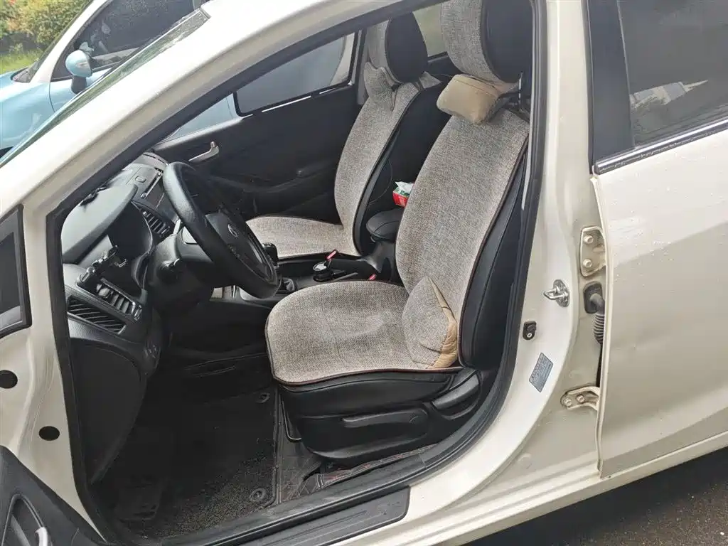 Kia K3 2013 1.6L Manual GLS фото 8