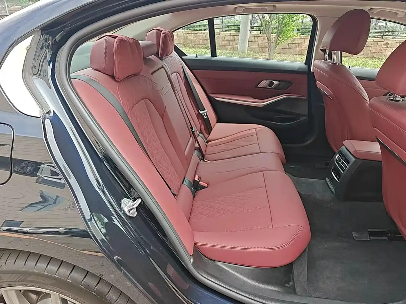 BMW i3 2025 eDrive 35 L фото 9