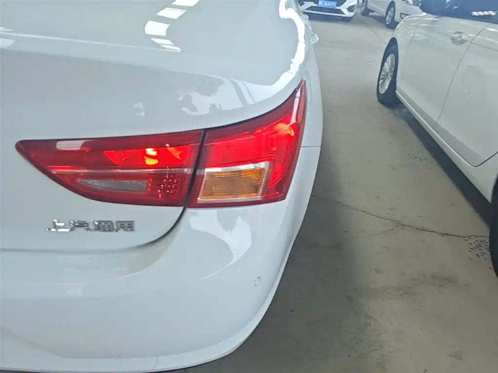 Buick Verano 2018 Sedan 15S Automatic Progressive фото 8