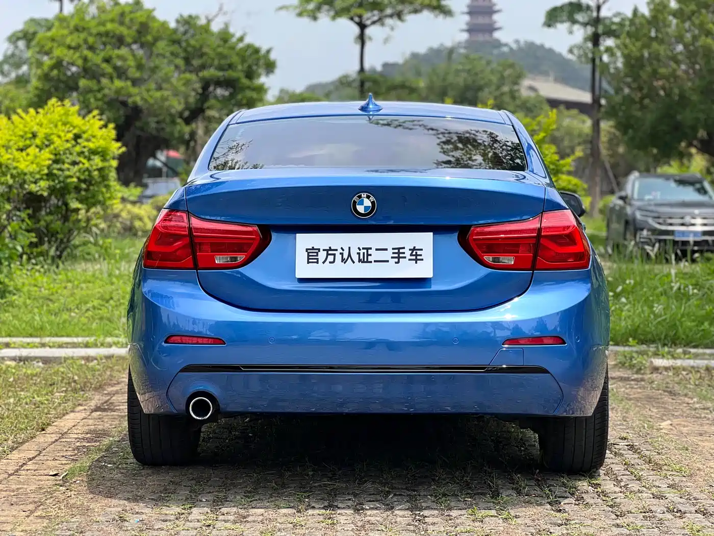 BMW 1 Series 2018 118i Sport Edition фото 6