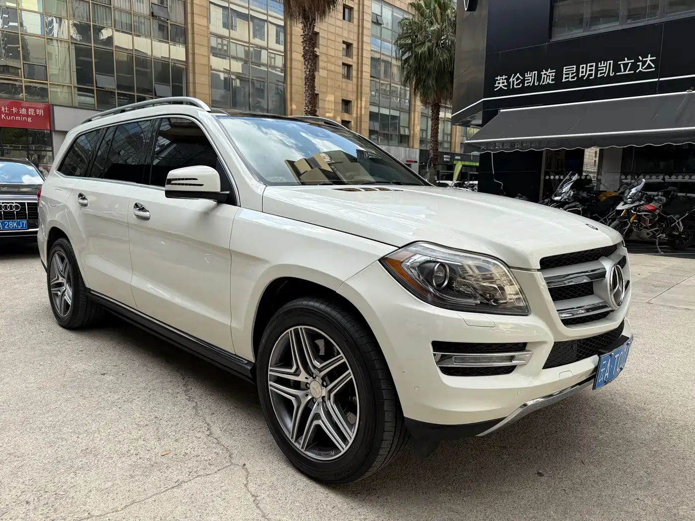 Mercedes-Benz GL-Class 2014 GL 350 CDI 4MATIC фото 7