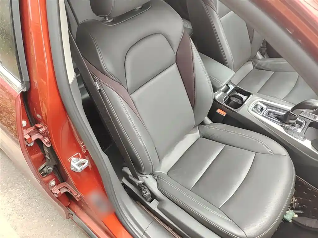 Chevrolet Malibu 2016 2.0L Automatic Luxury фото 25