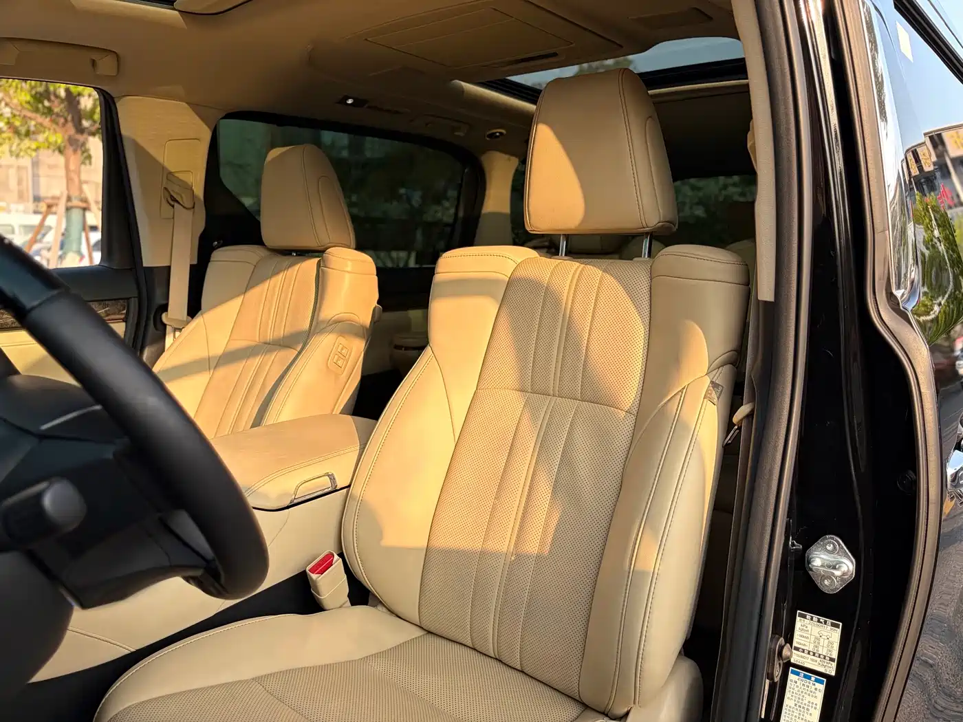 Toyota Vellfire 2021 Crown Hybrid 2.5L HV Supreme Edition фото 10