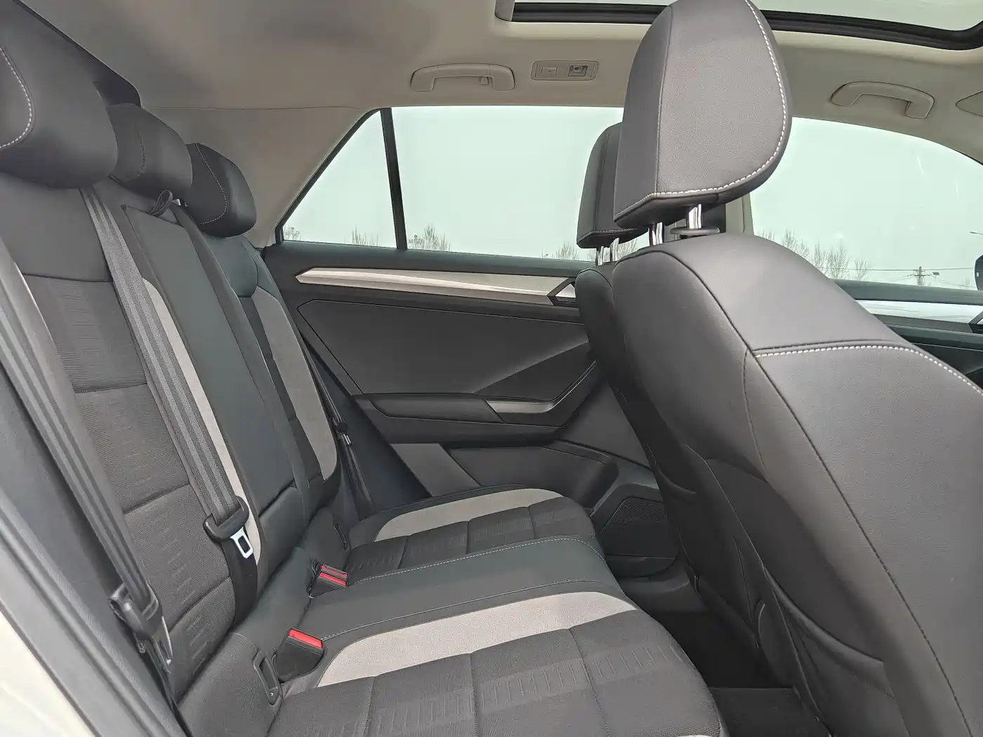 Volkswagen T-ROC 2022 280TSI DSG 2WD Elite PLUS фото 22