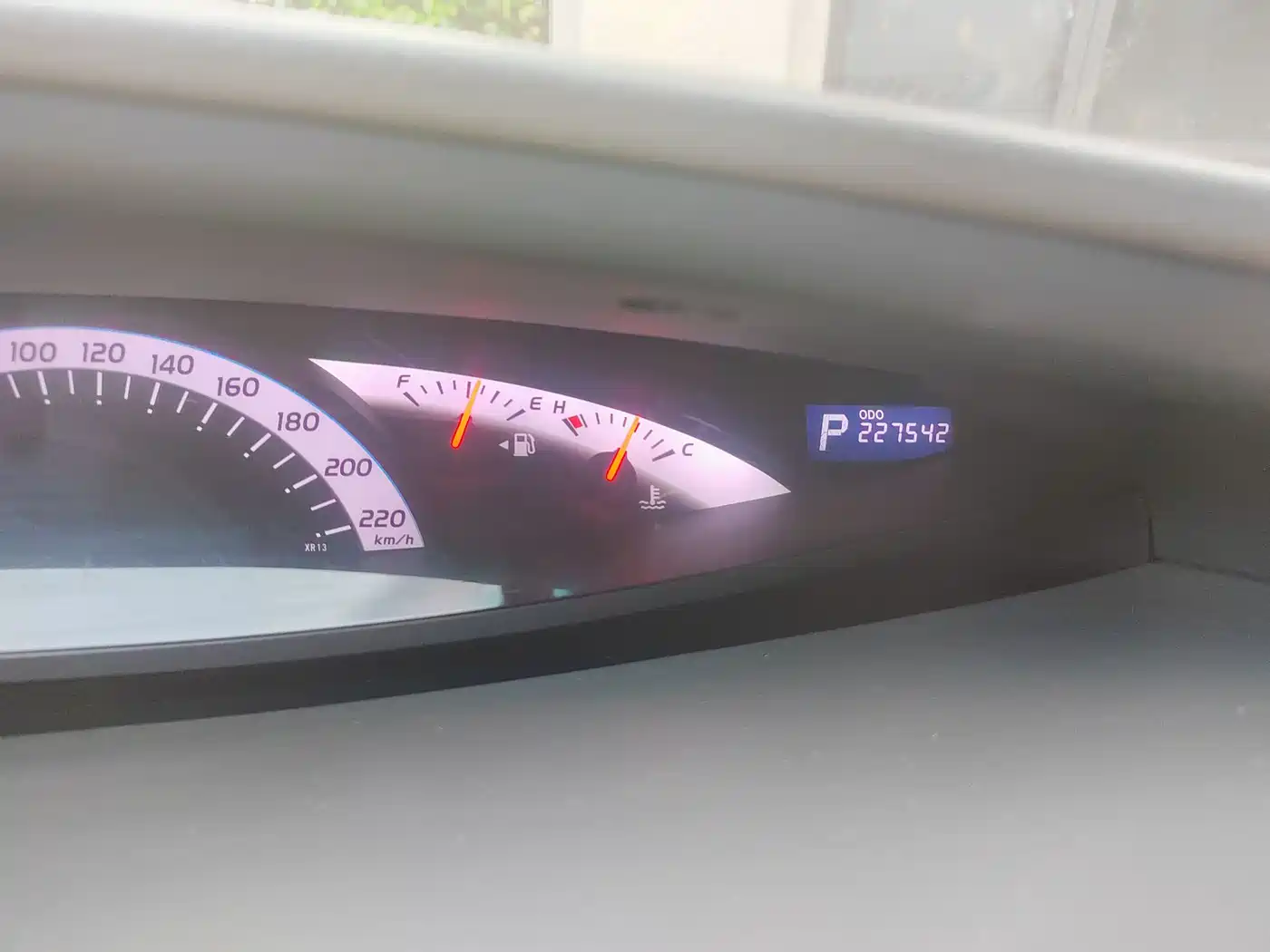Toyota Previa 2012 2.4L 7-Seater Luxury Edition фото 8