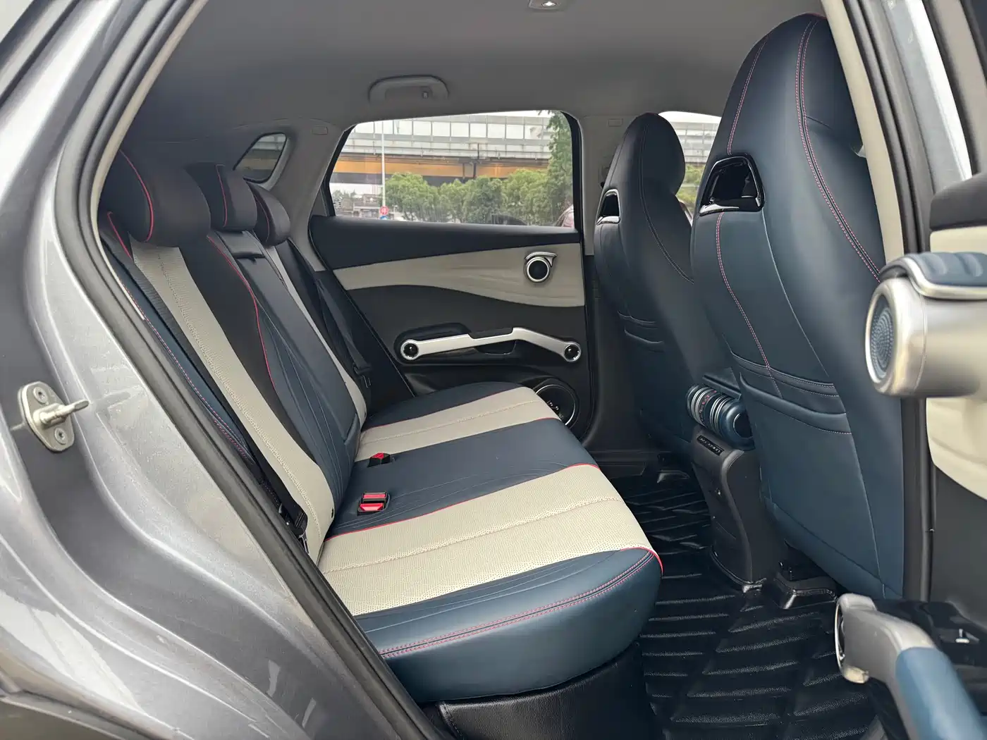 BYD Yuan PLUS 2022 510KM Premium фото 8