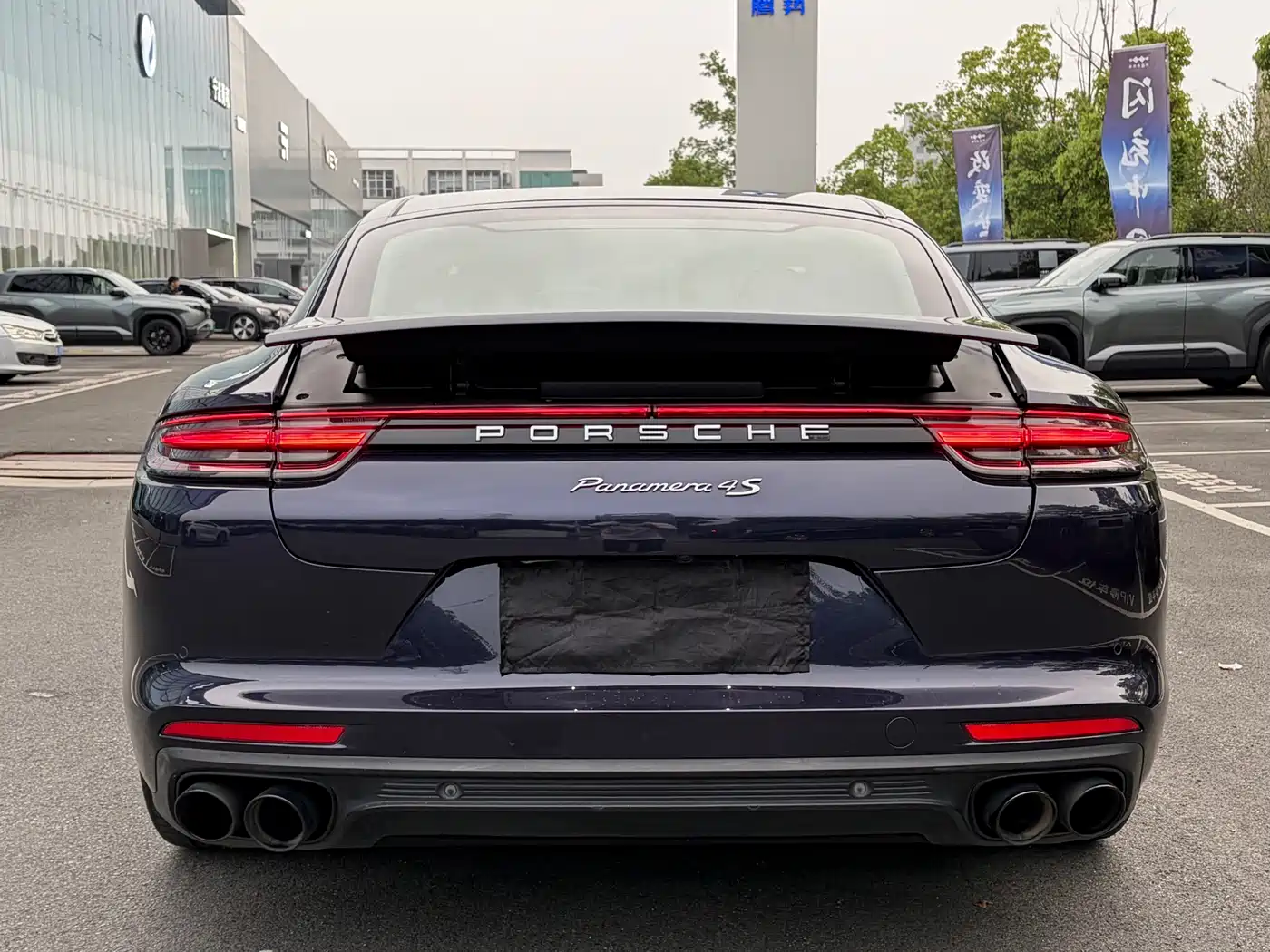 Porsche Panamera 2017 Panamera Executive Long Wheelbase 3.0T фото 17