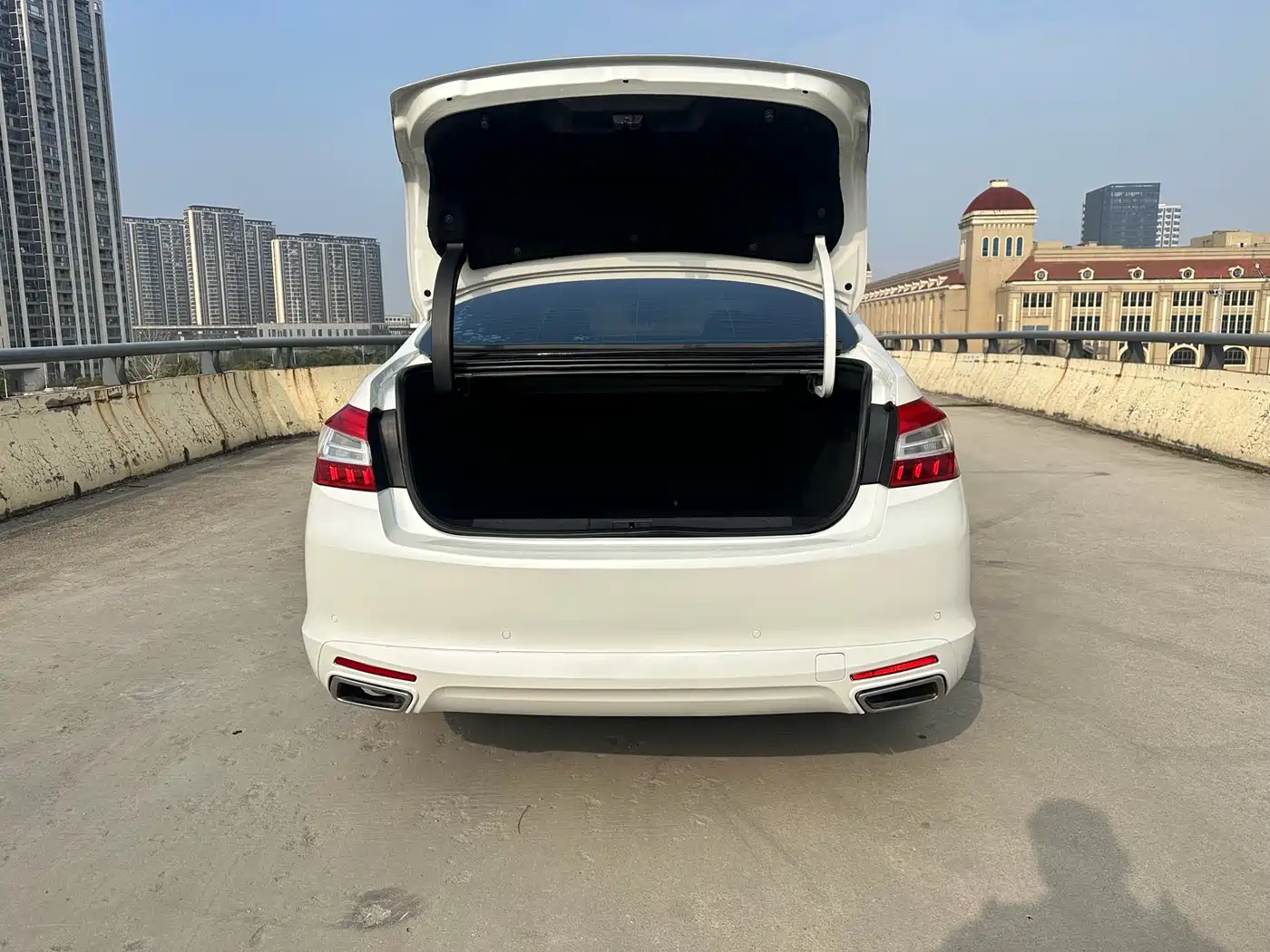 Peugeot 408 2018 350THP Automatic Luxury Edition фото 14