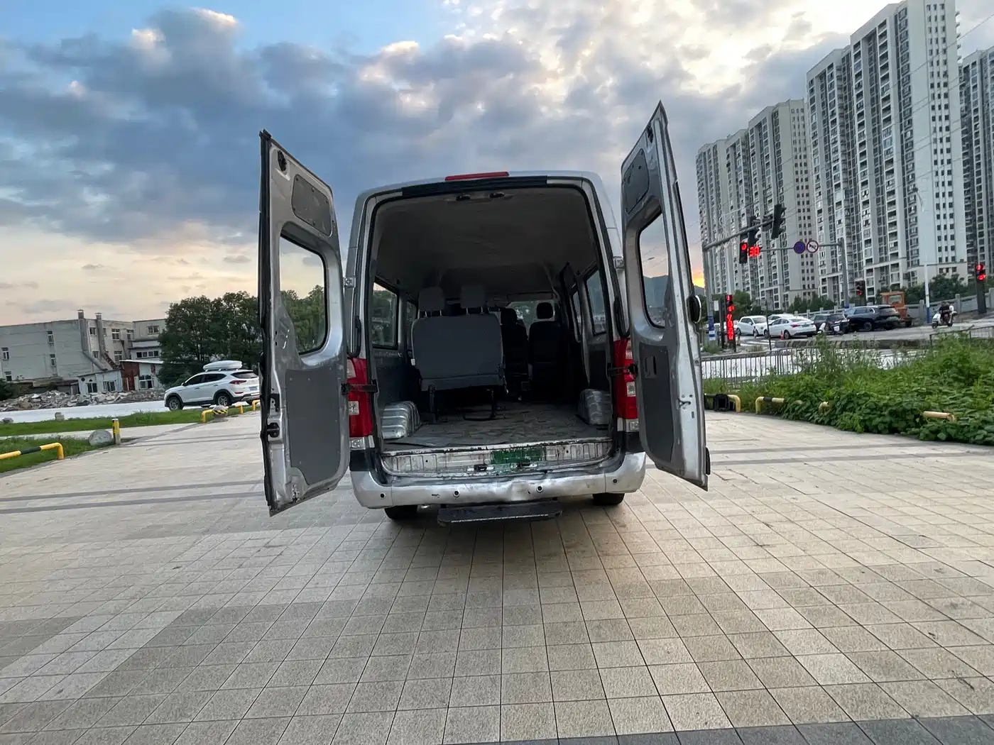 Foton Tuyano 2022 2022 2.0T Manual Tongtu Pro Multi-function Long Wheelbase Medium Roof Single Rear Tire 5/6/7/9 Seater 4F20TC3