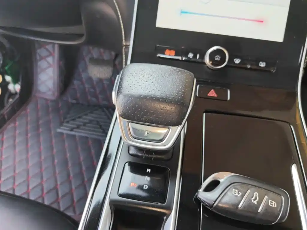 Photo 14 - Roewe i6 MAX EV