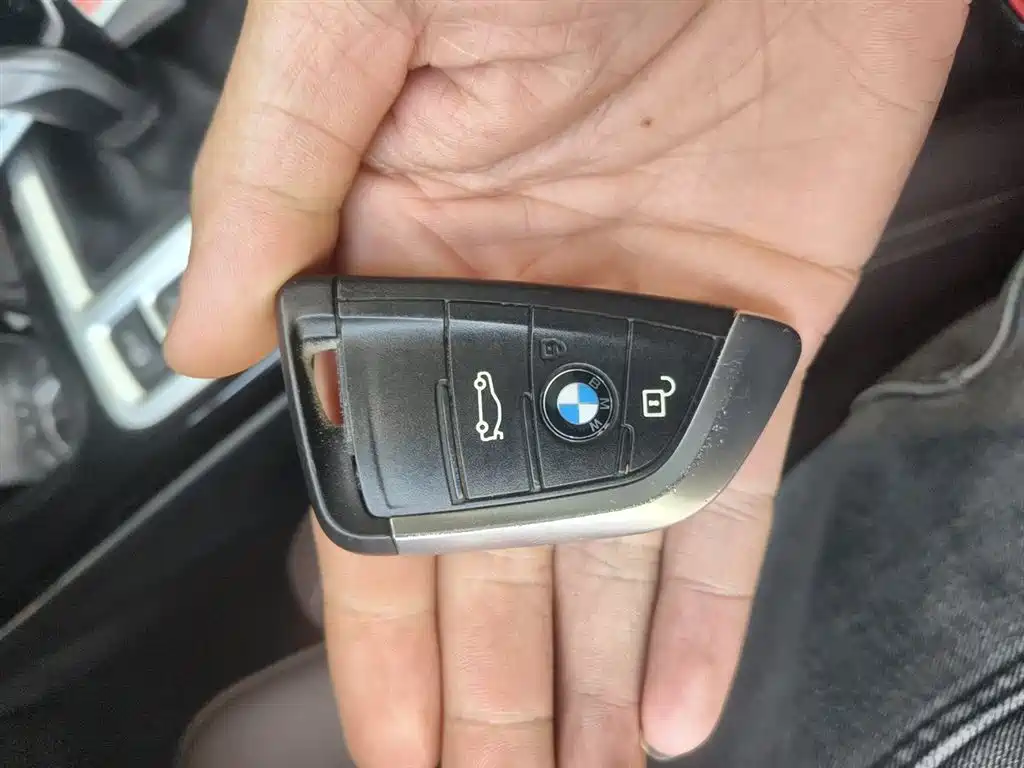 BMW 1 Series 2021 Facelift 125i M Sport Shadow Edition фото 12