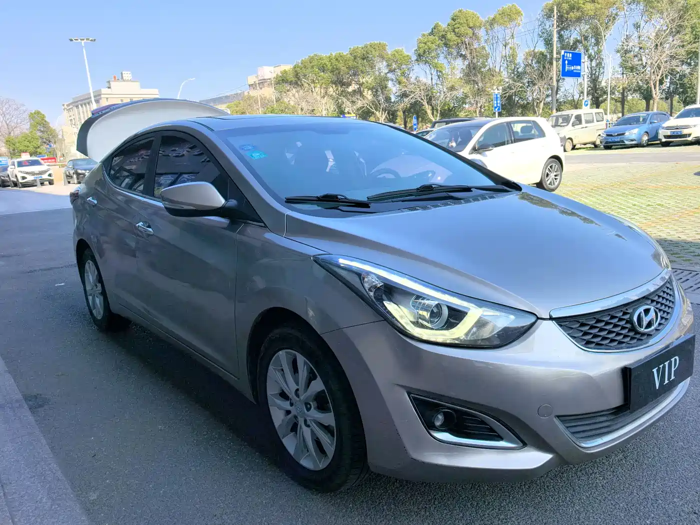 Hyundai Langdong 2016 1.6L Automatic Premium Edition фото 18