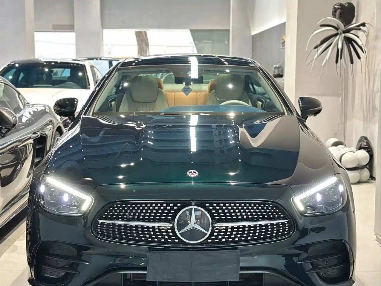 MERCEDES-BENZ E CLASS