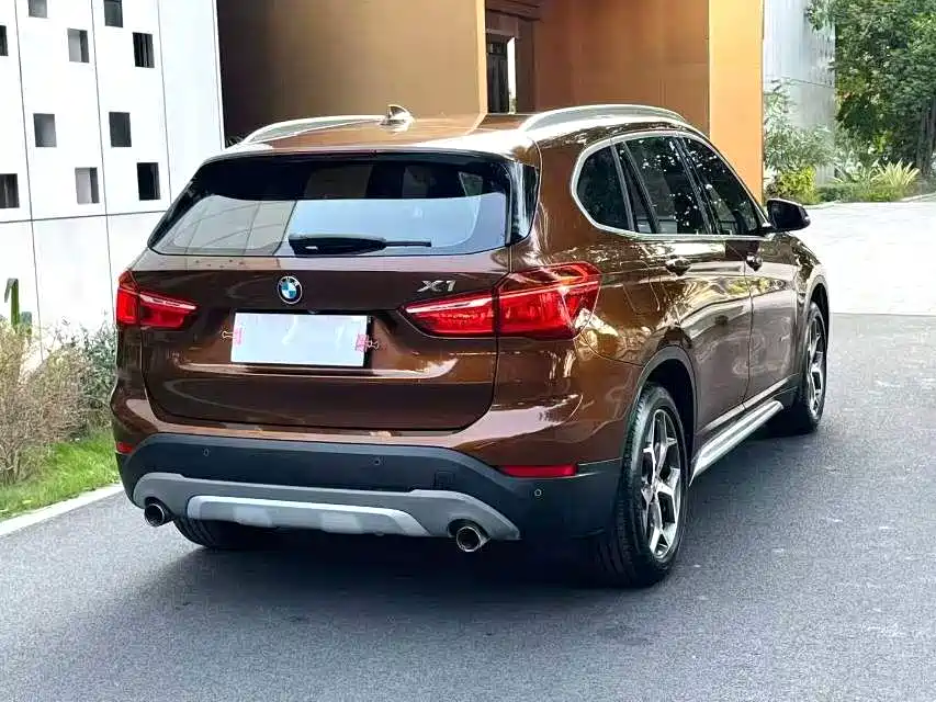 BMW X1 2016 xDrive20Li Luxury Model фото 9