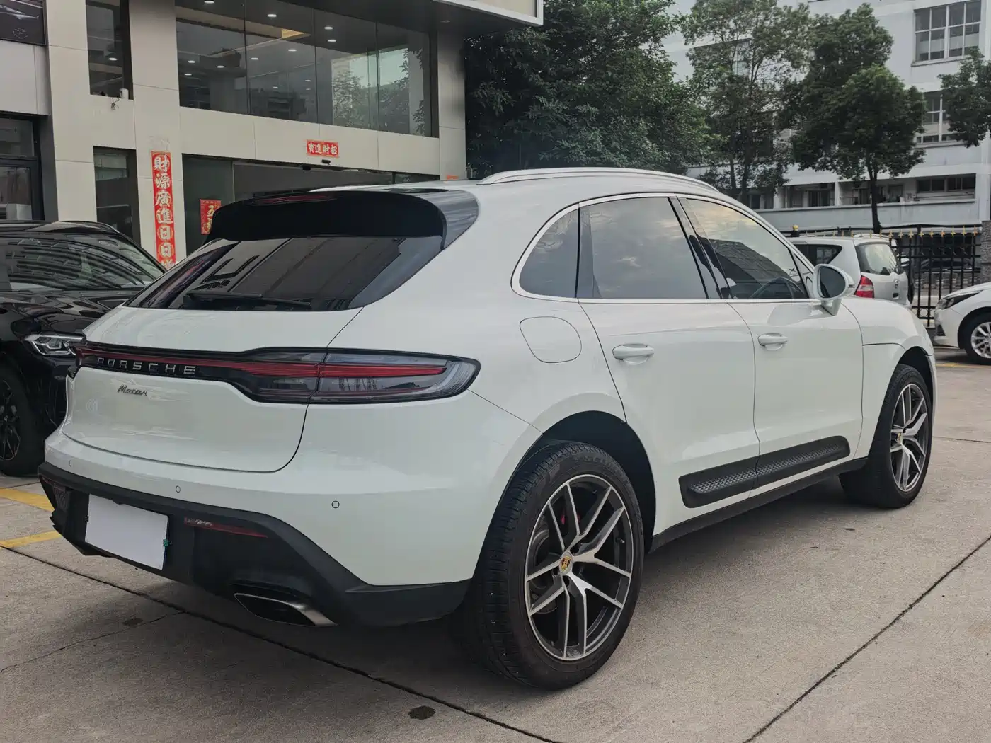 Porsche Macan 2023 Macan 2.0T фото 4